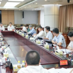 医师节座谈会：着力营造尊医重卫良好社会氛围，共同谱写海南卫生健康事业高质量发展新篇章