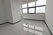 互联网金融大厦270平