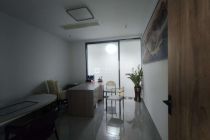 互联网金融大厦2802平（带家具）